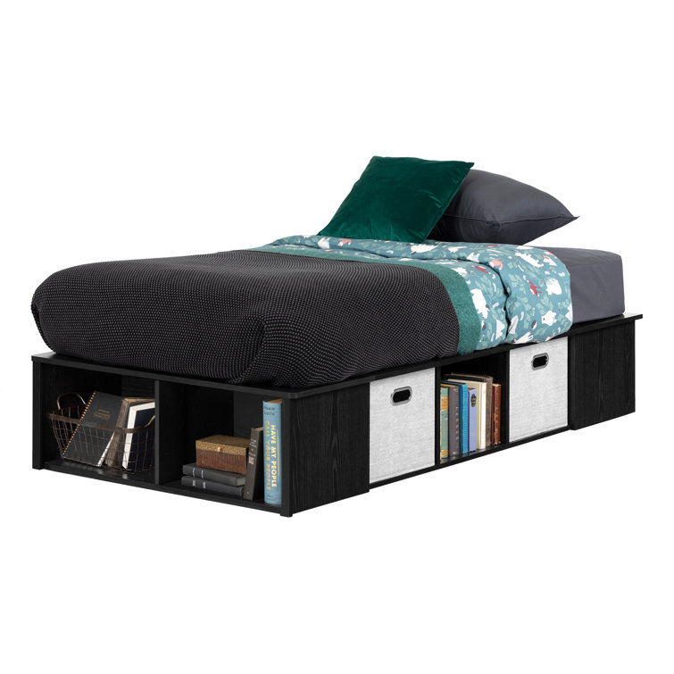 Flexible storage platform deals bed